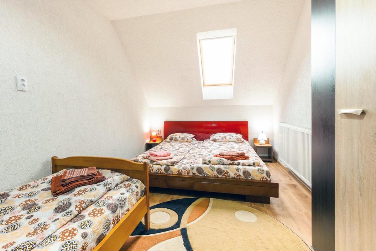 Eross Kulcsoshaz Villa Lăzarea Buitenkant foto