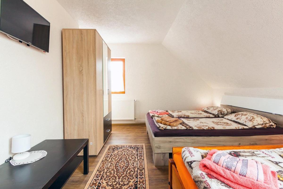 Eross Kulcsoshaz Villa Lăzarea Buitenkant foto
