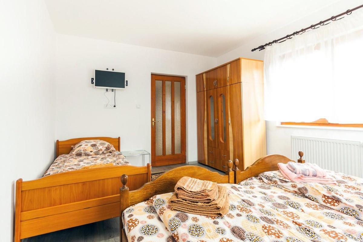 Eross Kulcsoshaz Villa Lăzarea Buitenkant foto