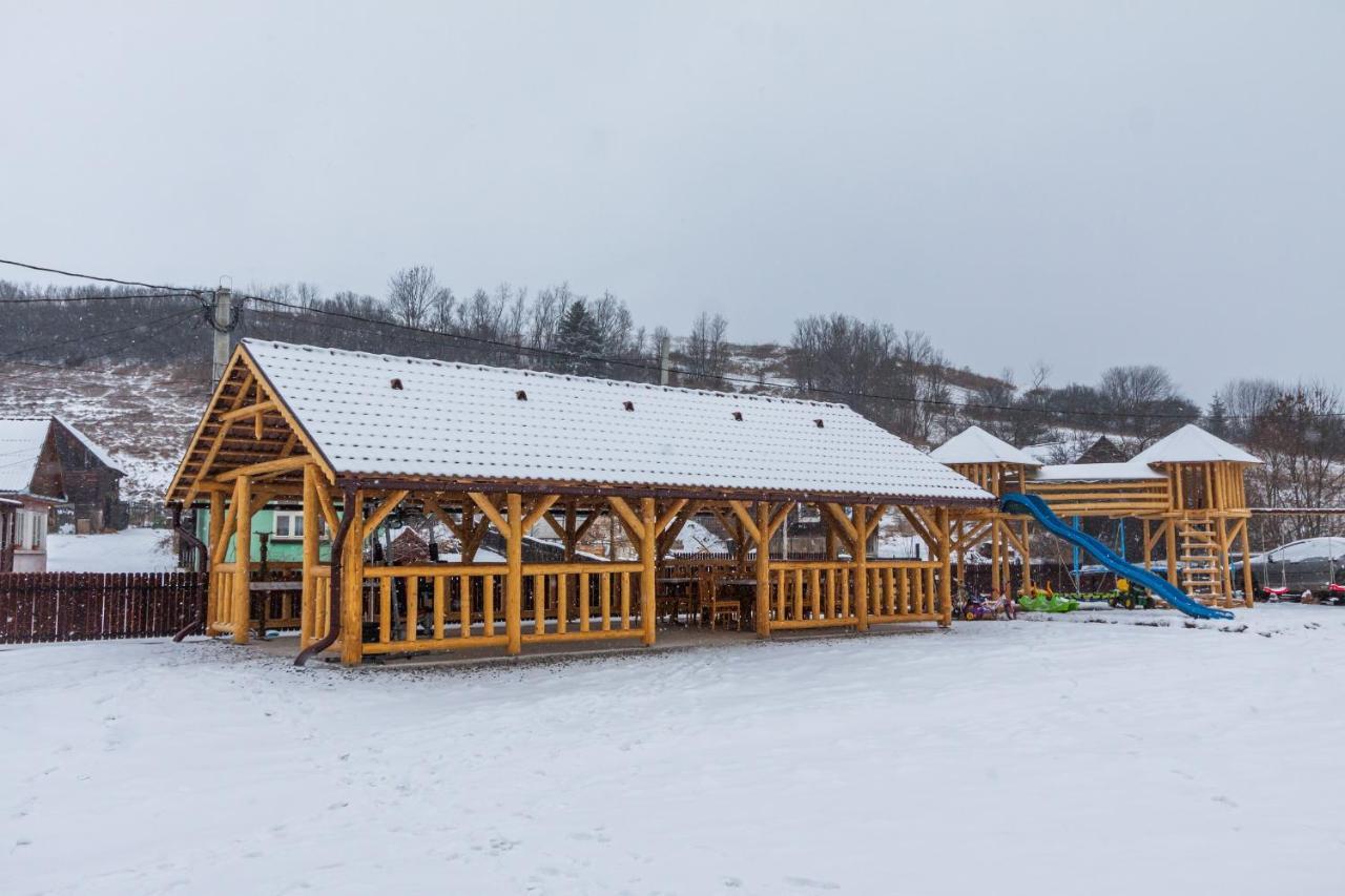 Eross Kulcsoshaz Villa Lăzarea Buitenkant foto